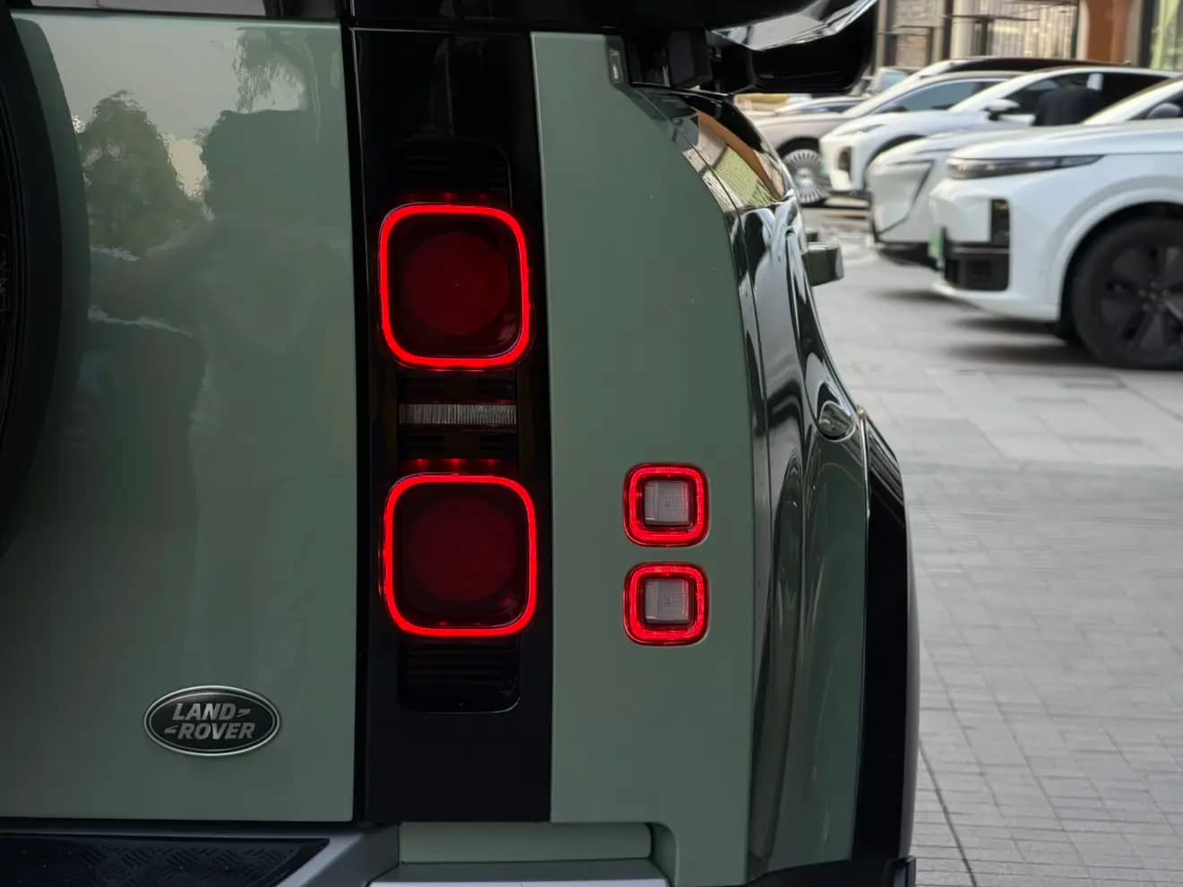 Land Rover Guard 2023 г. 70125 км. — фото 8