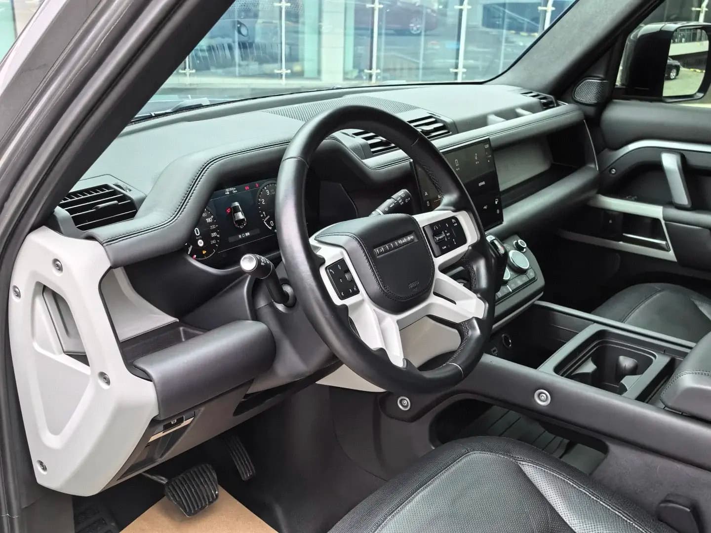 Land Rover Guard 2022 г. 66000 км. — фото 12