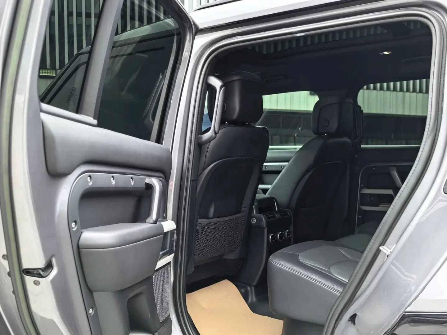 Land Rover Guard 2022 г. 66000 км. — фото 17