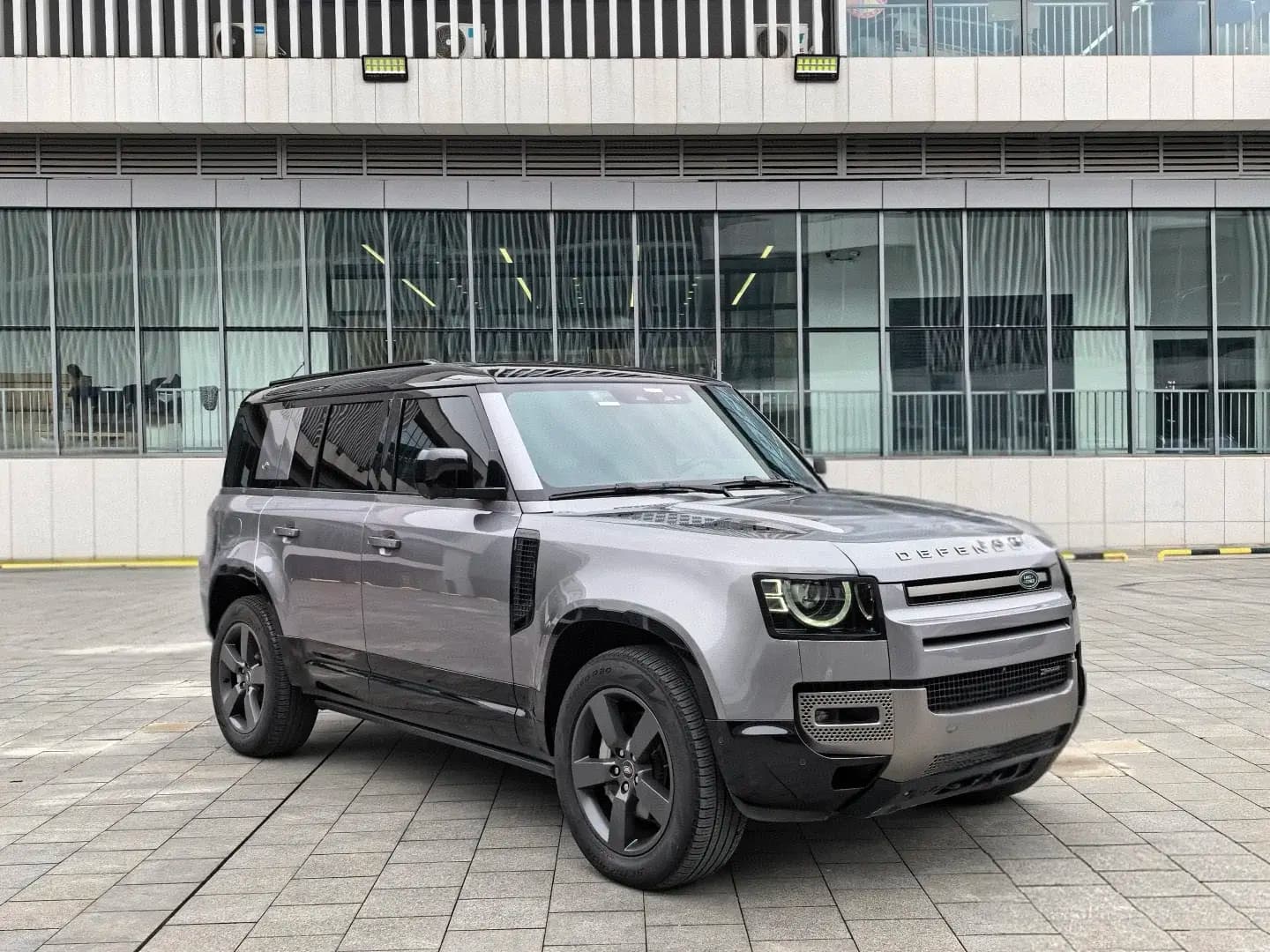 Land Rover Guard 2022 г. 66000 км. — фото 3