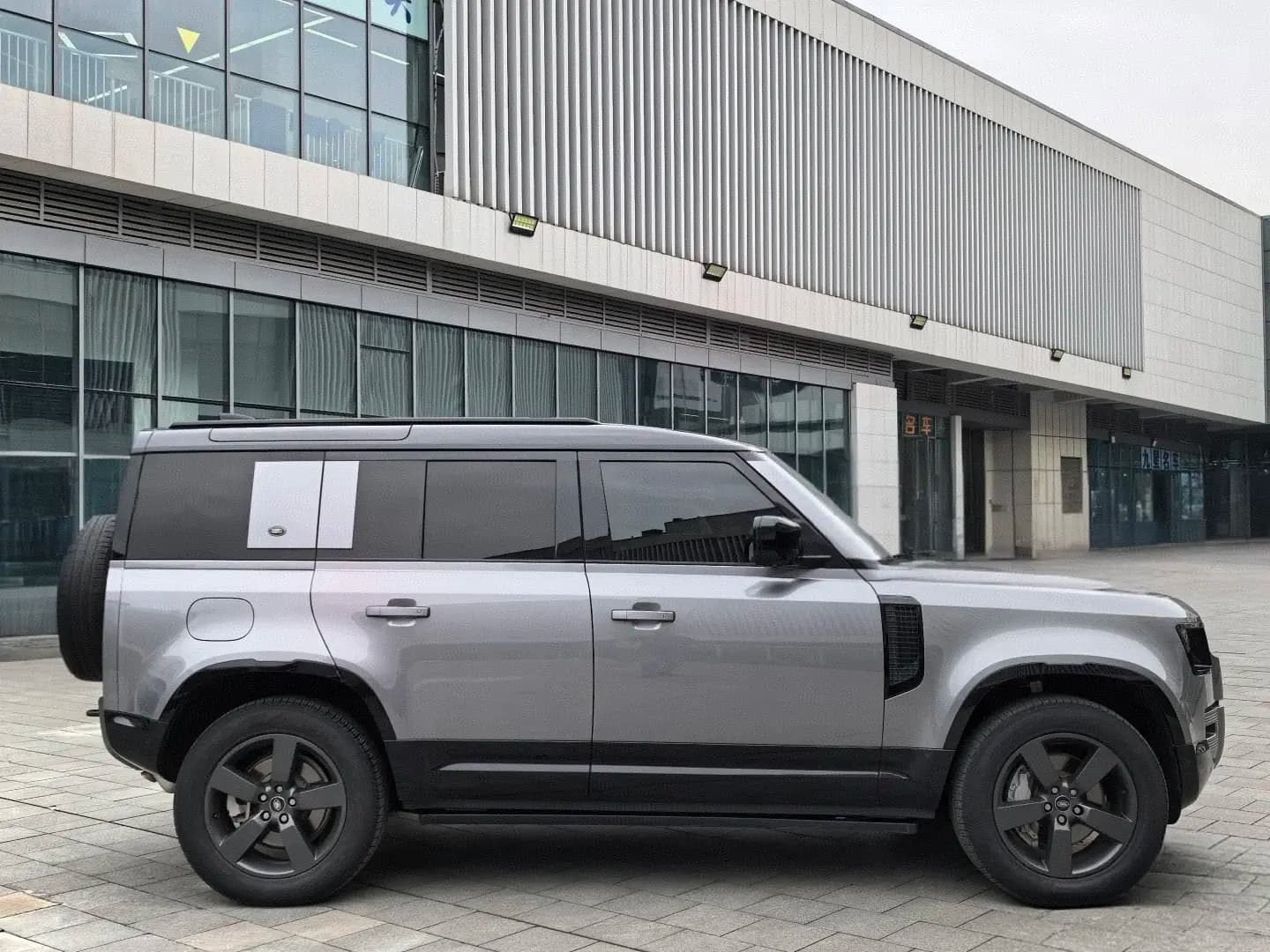 Land Rover Guard 2022 г. 66000 км. — фото 7