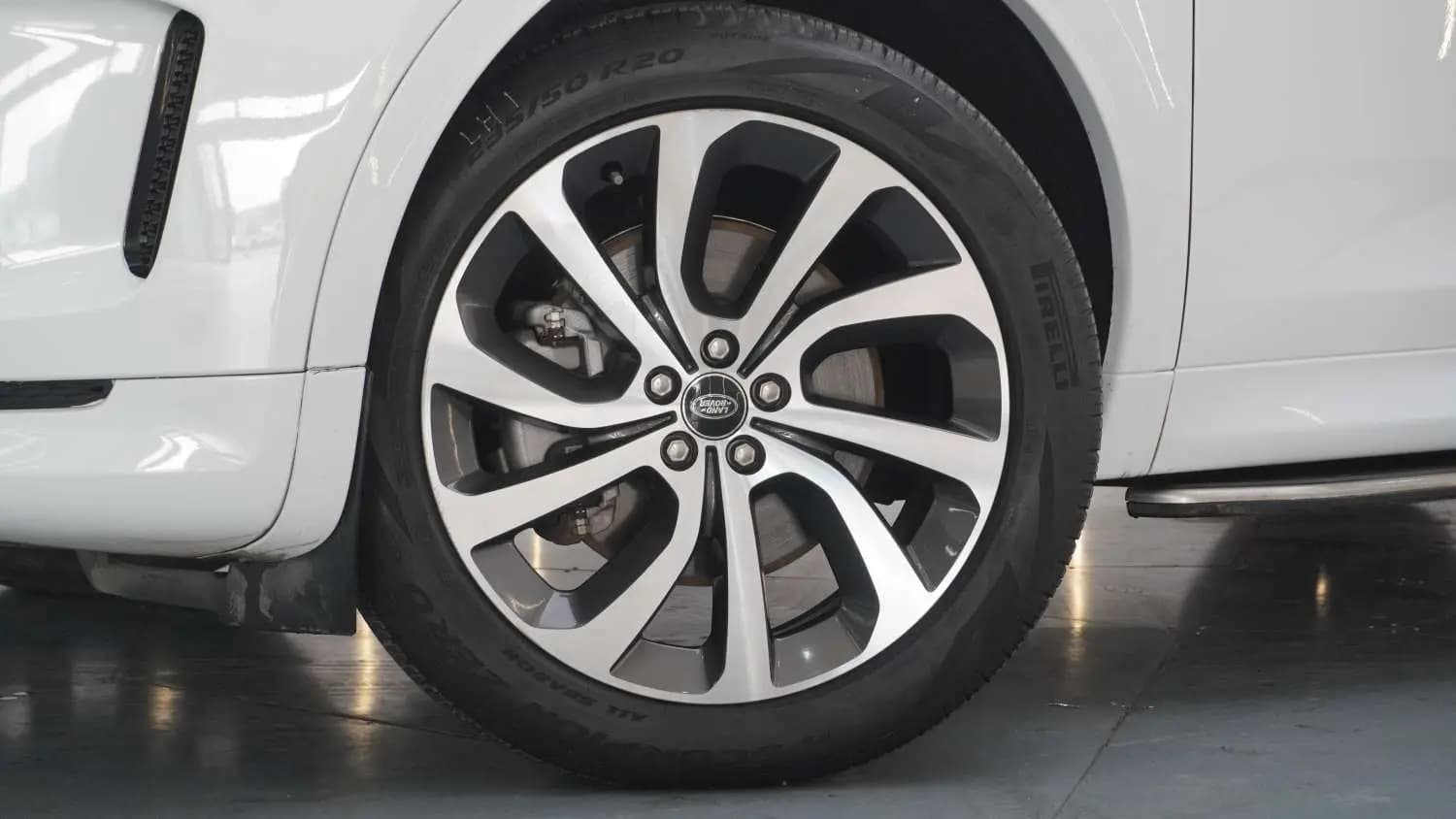 Land Rover Discover Sports 2022 г. 45900 км. — фото 17