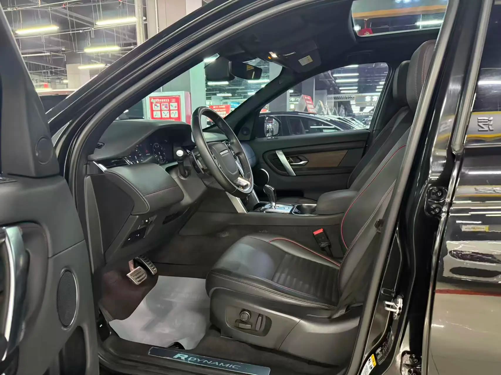 Land Rover Discover Sports 2021 г. 65000 км. — фото 14