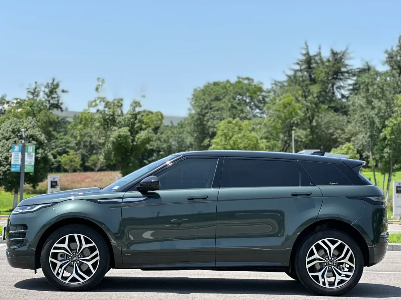 Land Rover Range Rover Evoque 2021 г. 52076 км. — фото 4