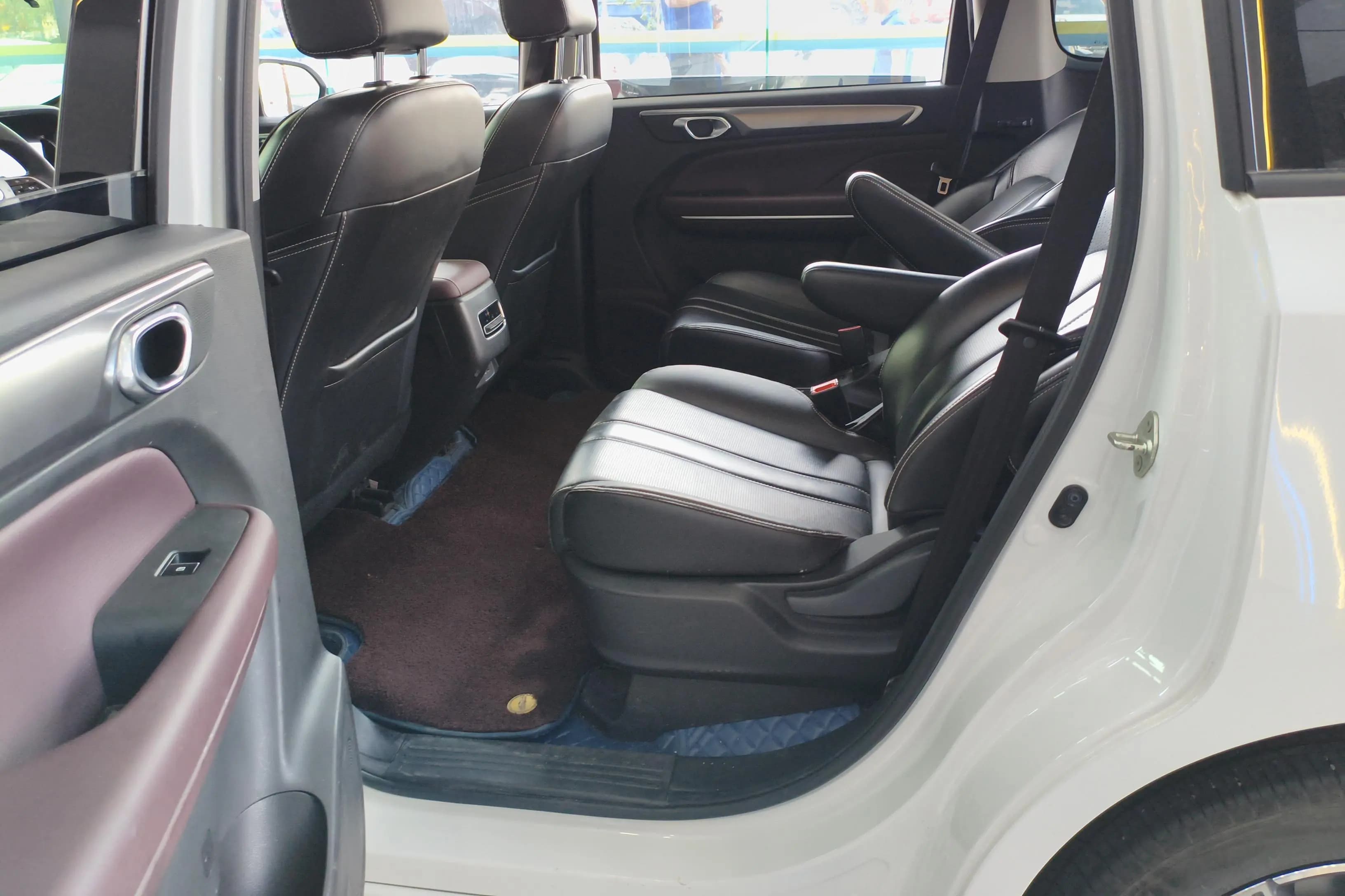 GAC Trumpchi M6 2024 г. 30700 км. — фото 16