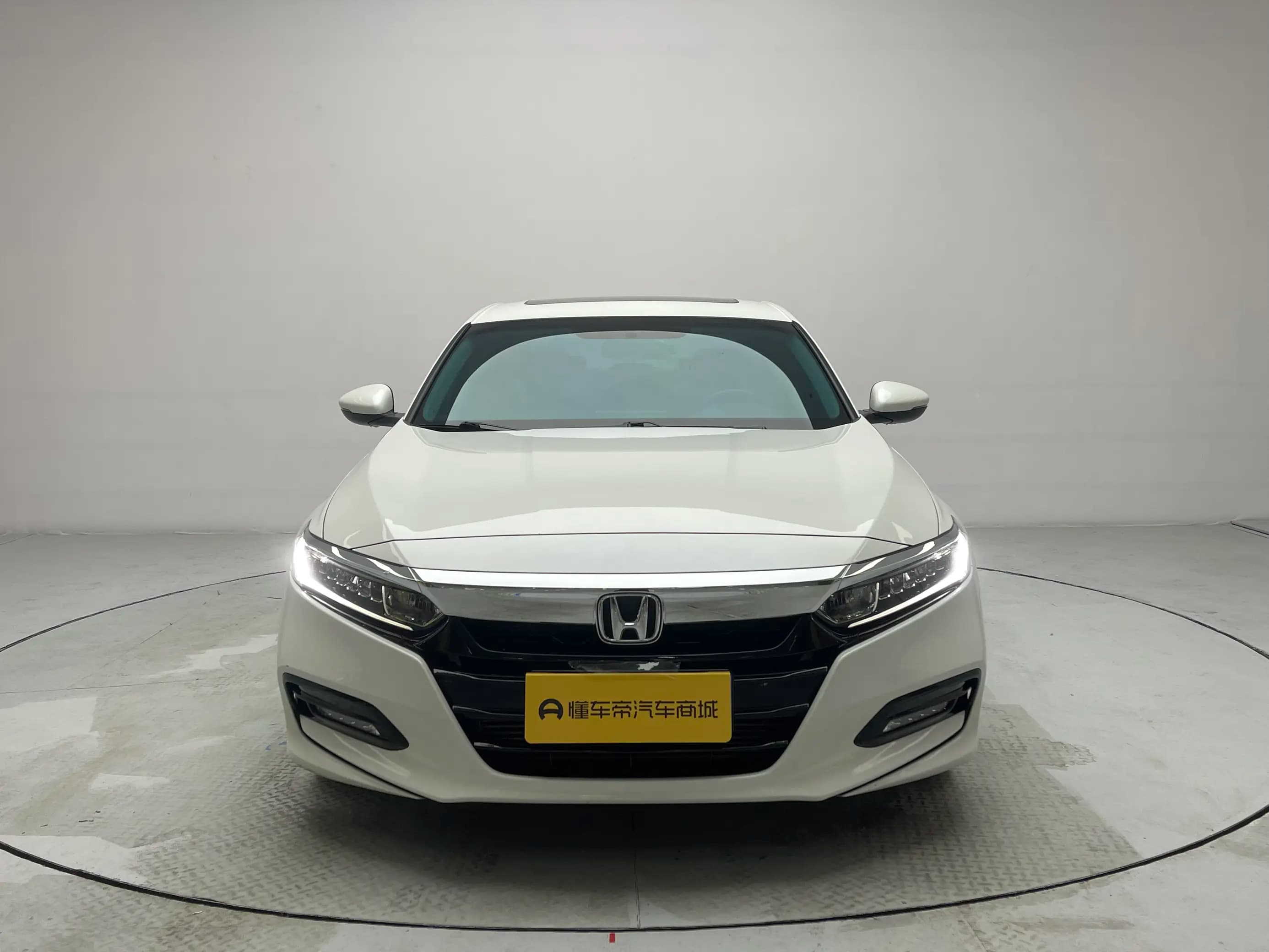 Honda Accord 2021 г. 106800 км. — фото 2