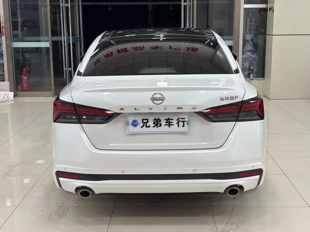 Nissan Altima 2023 г. 21747 км. — фото 3