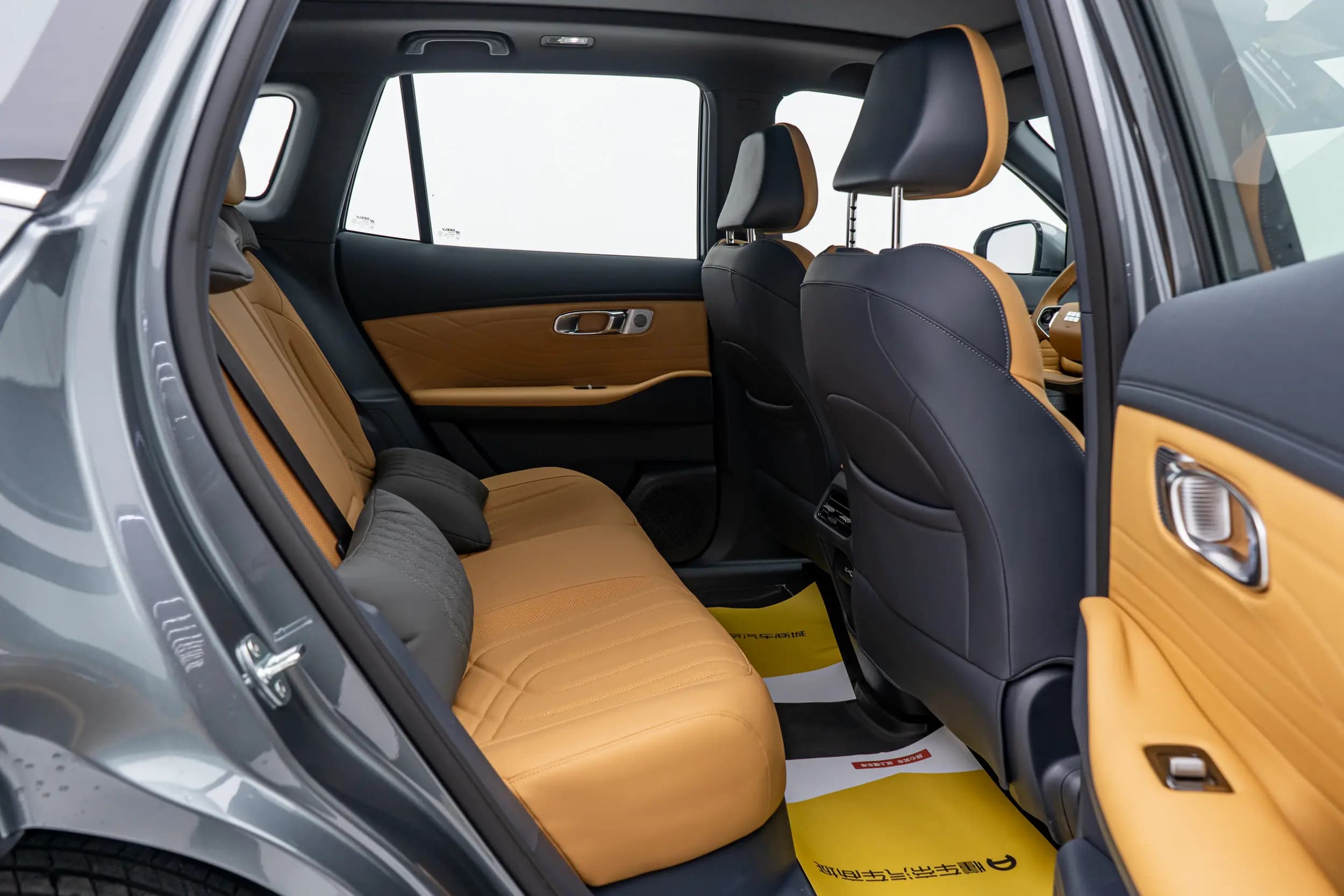Geely Galaxy Starship 7 EM-i 2025 г. 7530 км. — фото 18