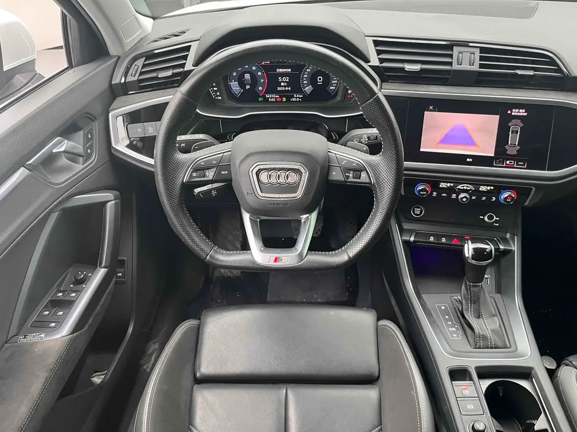 Audi Q3 Sportback 2021 г. 52010 км. — фото 10
