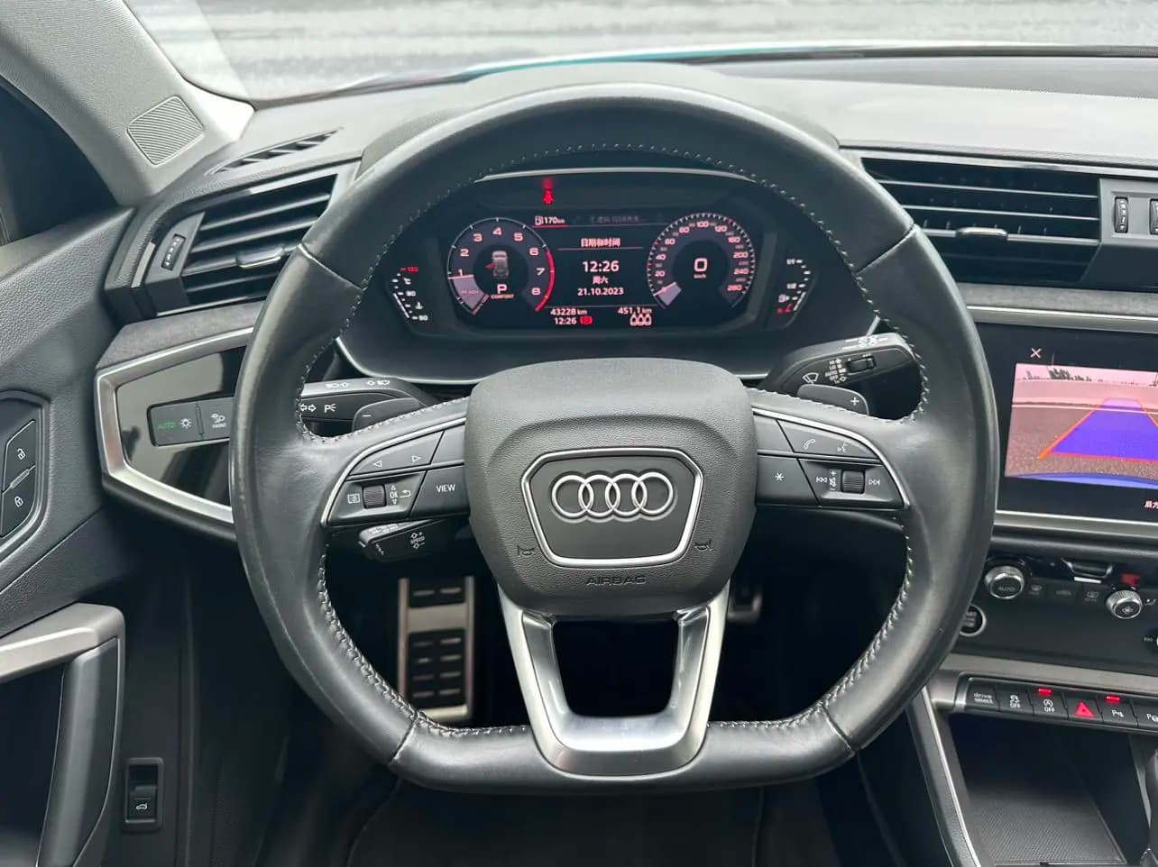 Audi Q3 2021 г. 43000 км. — фото 15