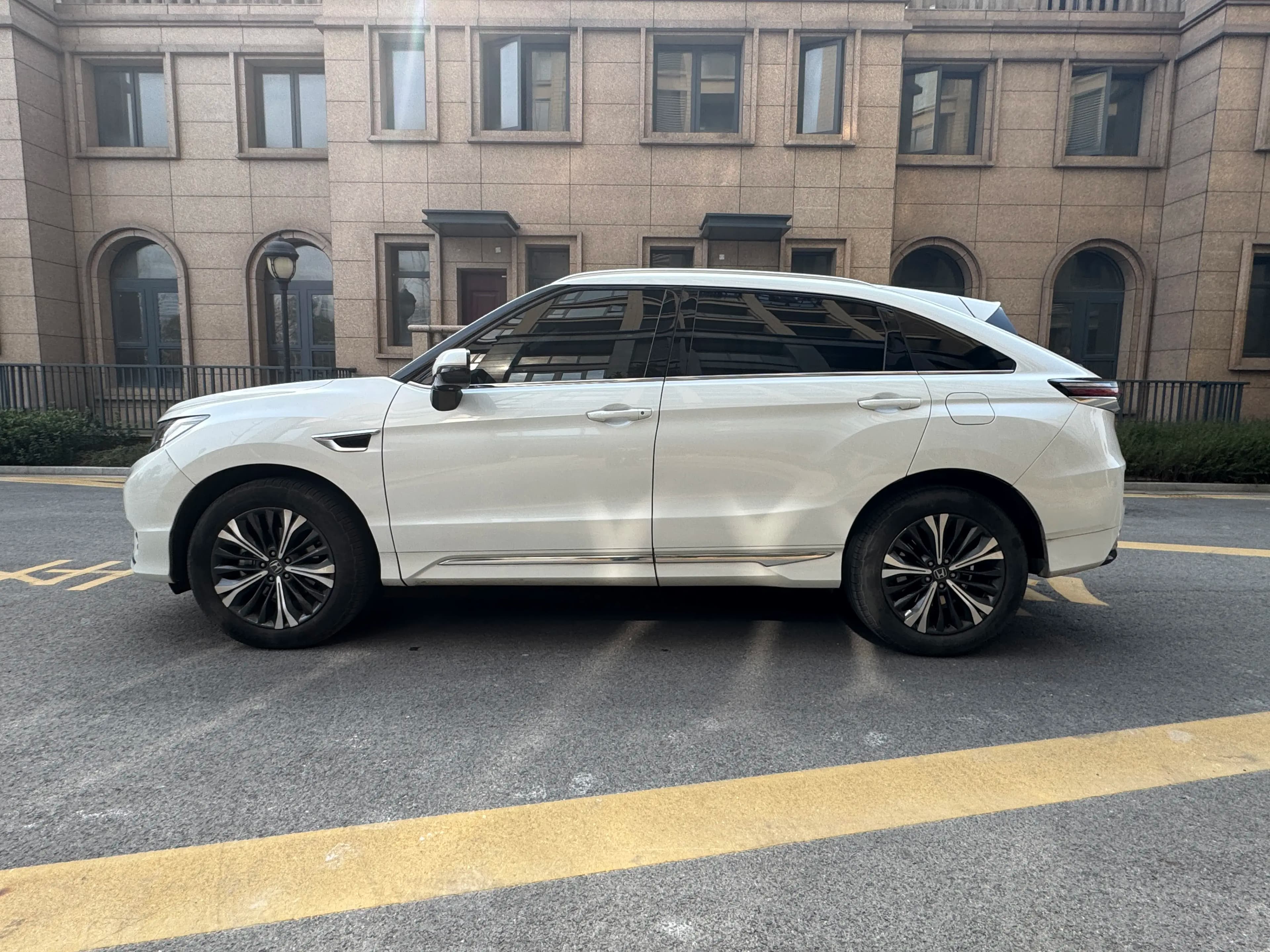 Honda UR-V 2023 г. 35008 км. — фото 4