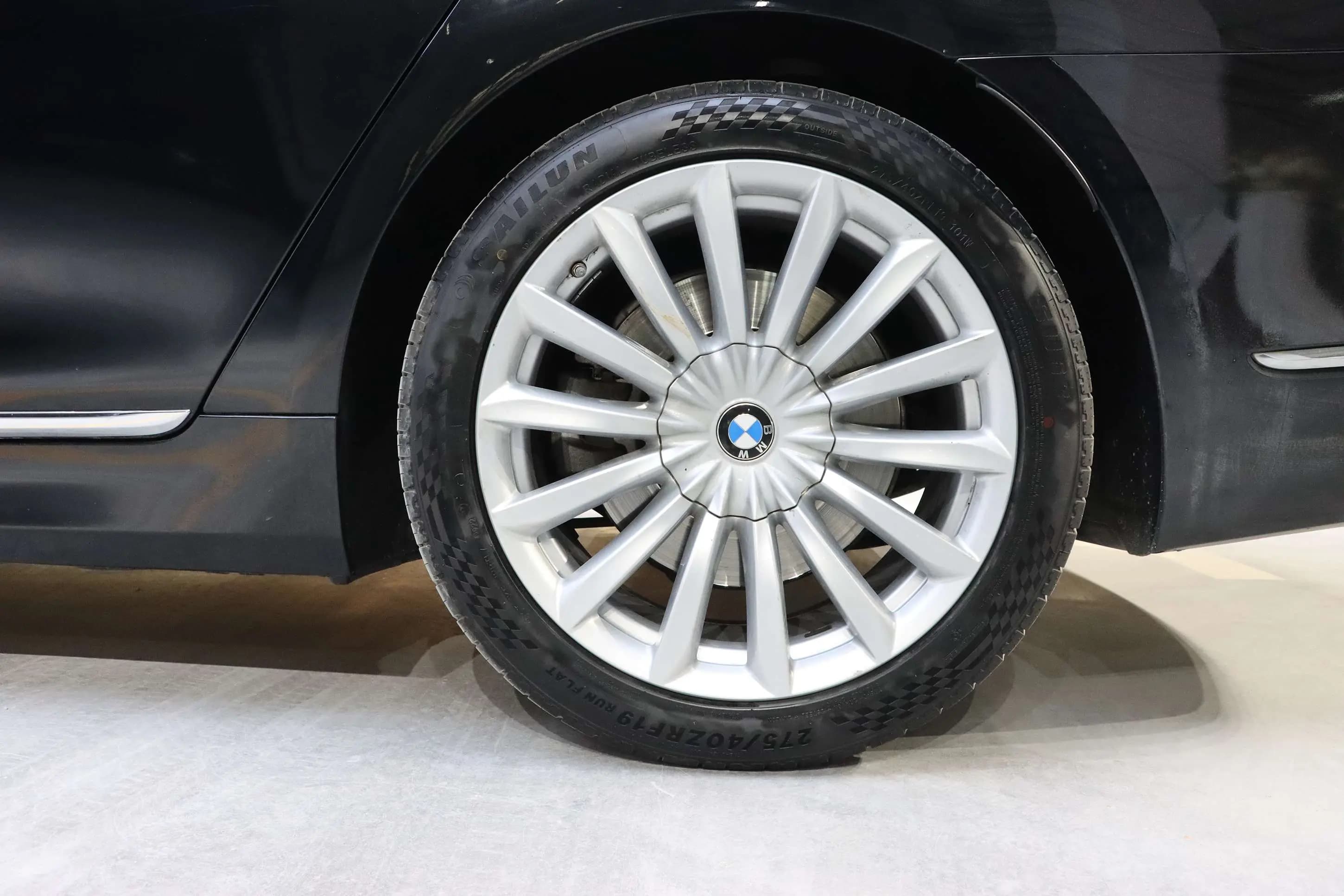 BMW 7 Series 2021 г. 61010 км. — фото 8