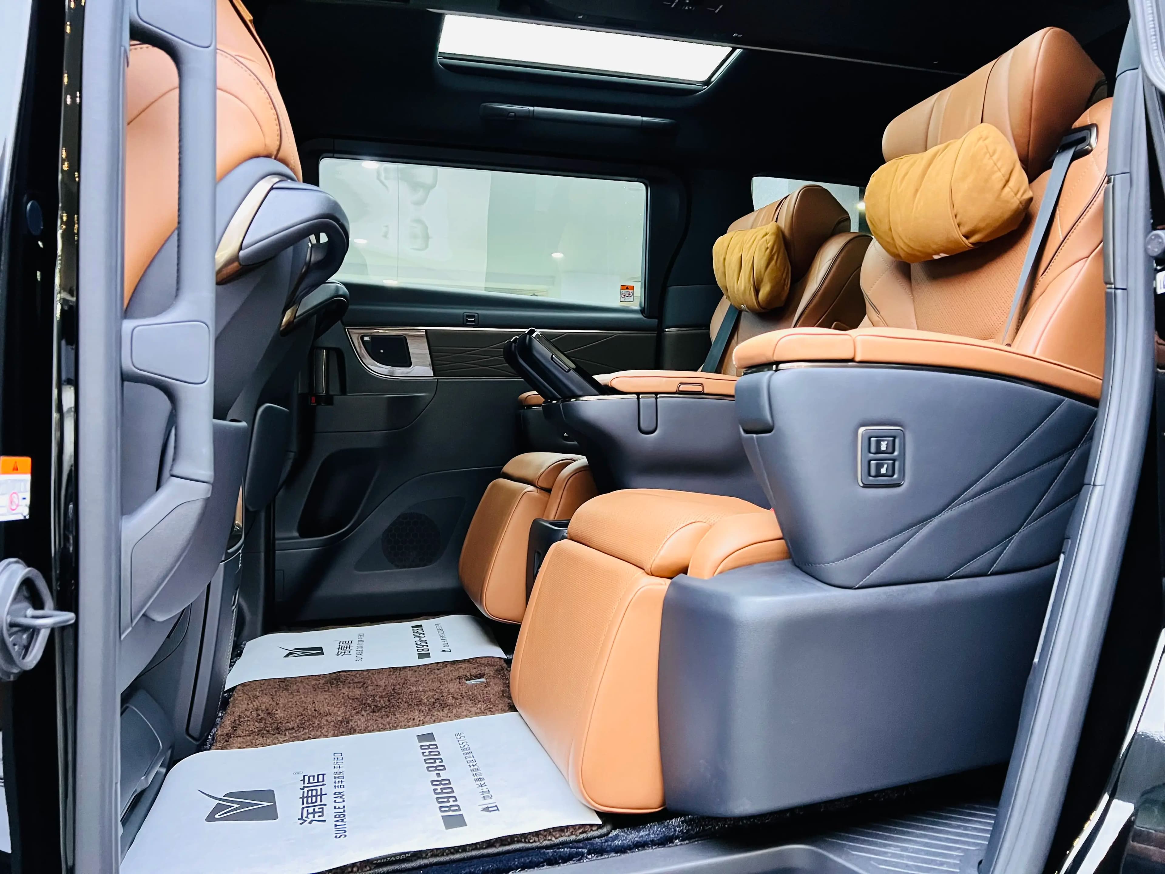 Toyota Alphard 2023 г. 19147 км. — фото 17