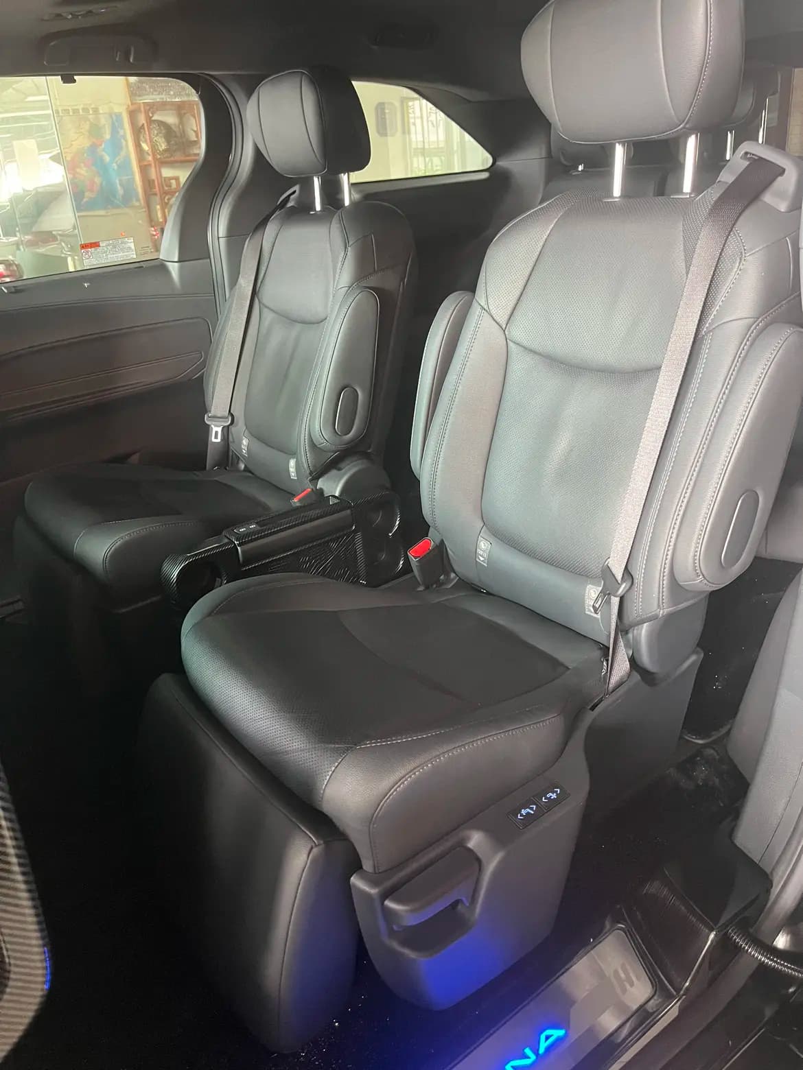 Toyota Sienna 2022 г. 49045 км. — фото 23