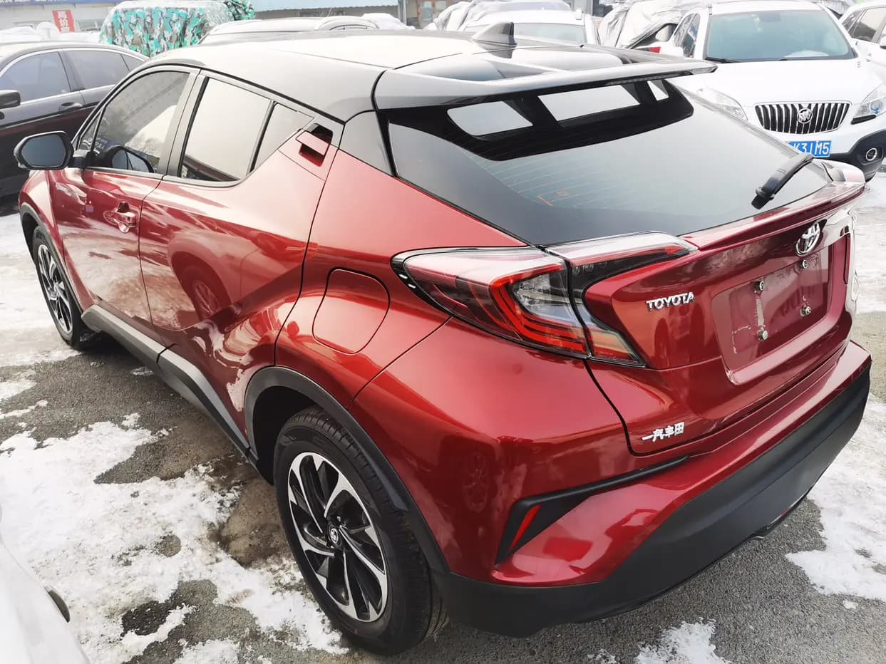 Toyota C-HR Hybrid 2021 г. 40064 км. — фото 4