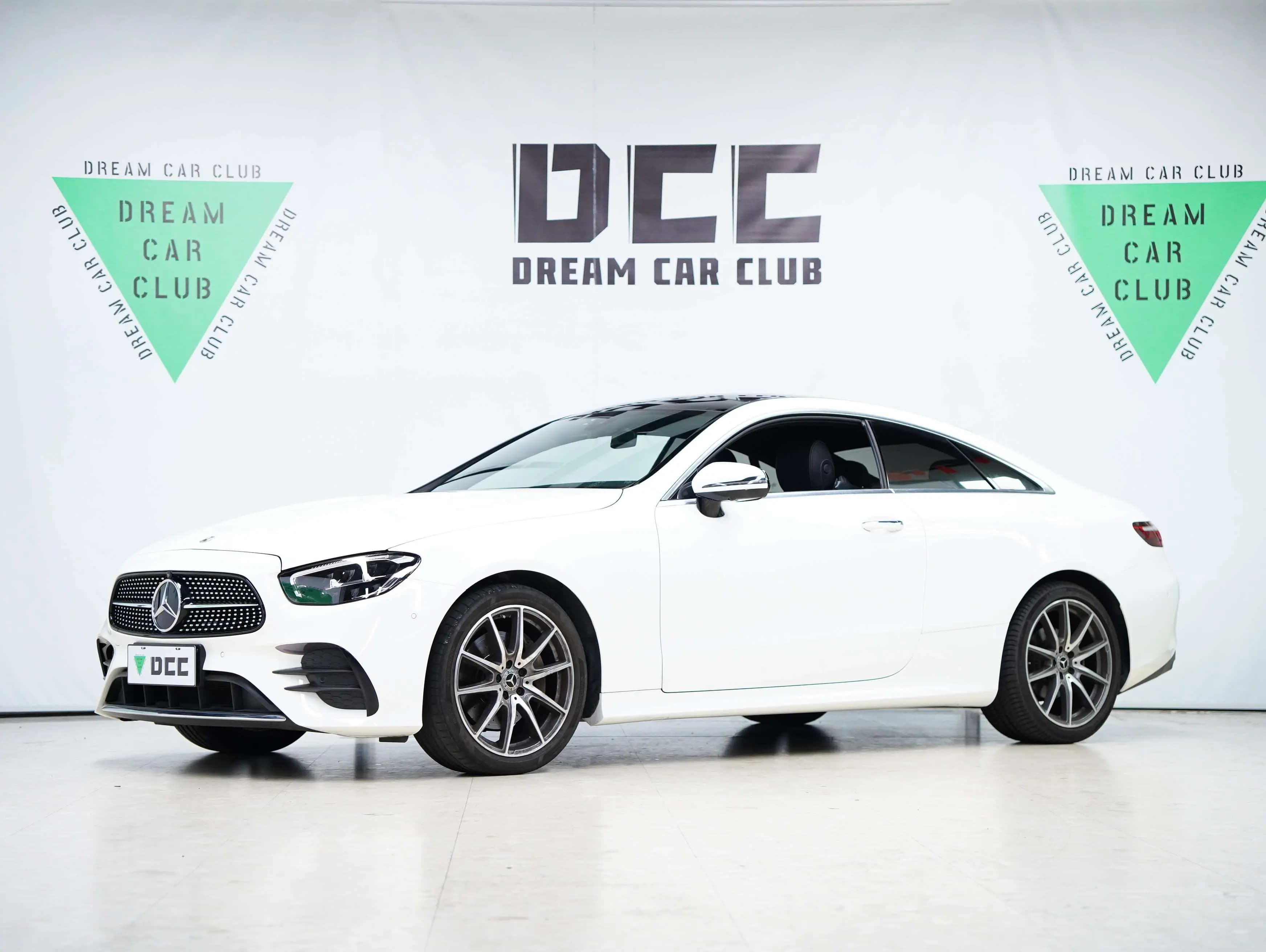 Mercedes-Benz E-Class 2024 г. 14930 км.
