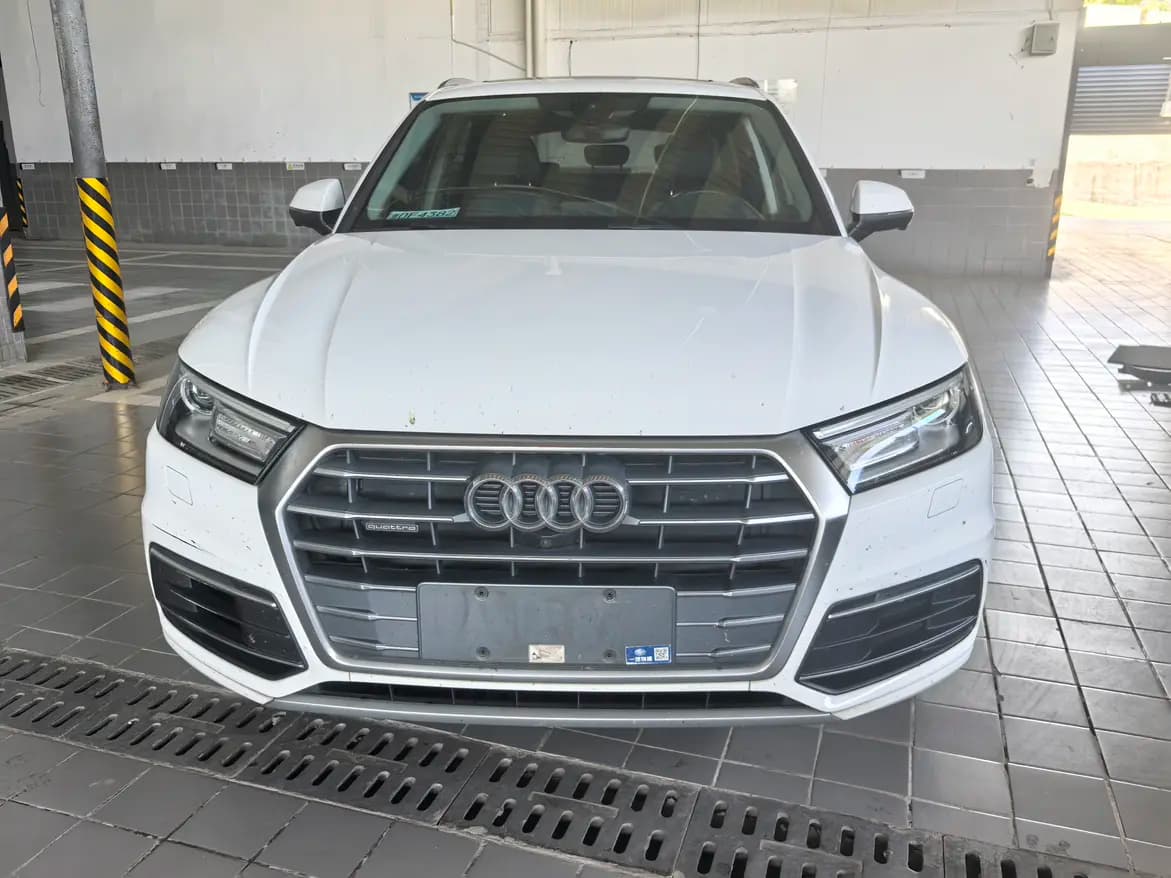 Audi Q5L 2021 г. 56442 км. — фото 2