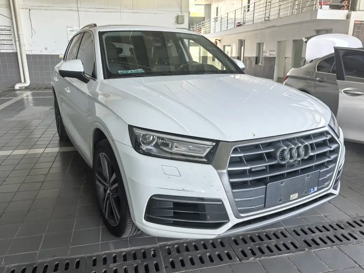 Audi Q5L 2021 г. 56442 км. — фото 3