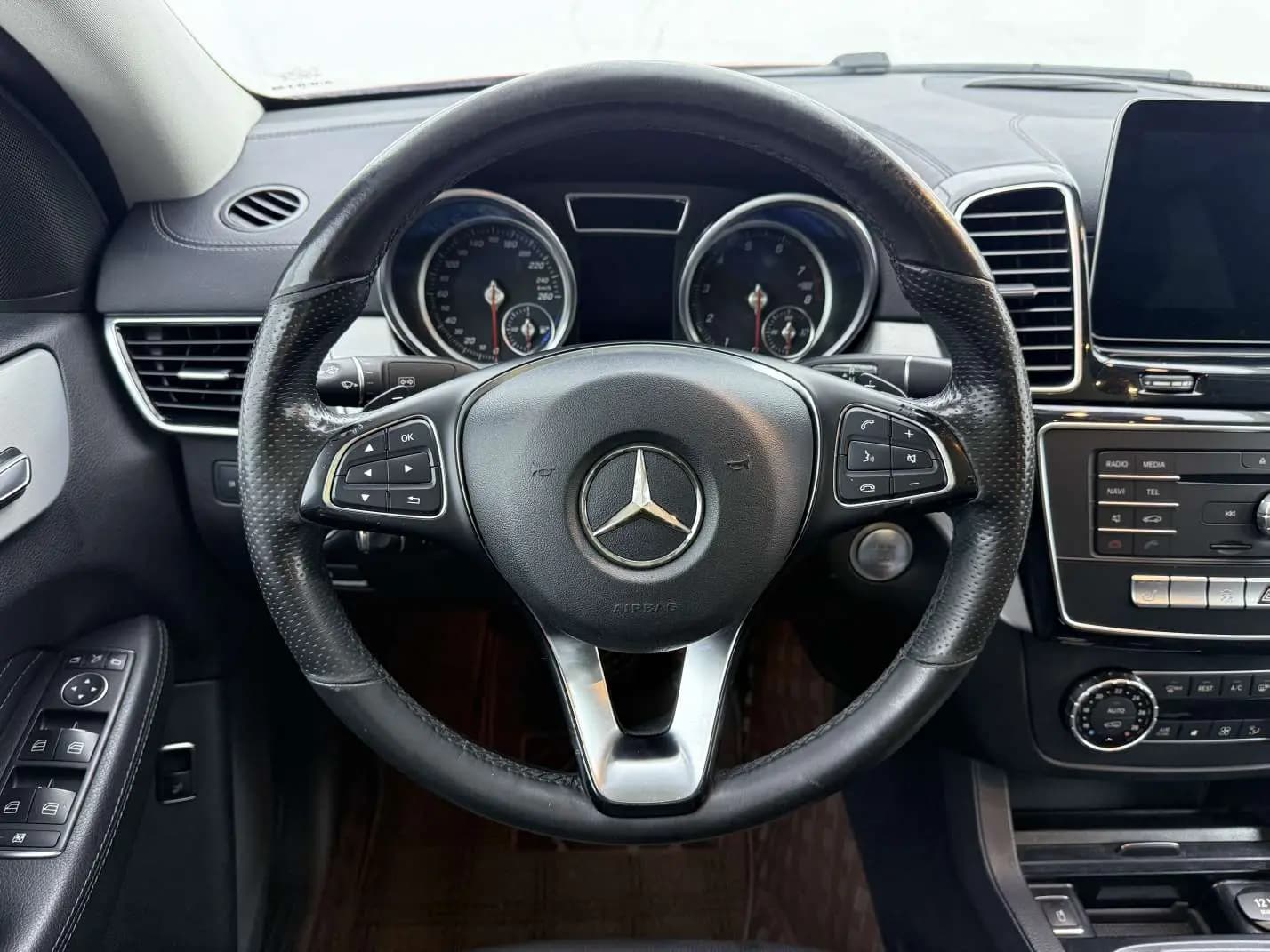 Mercedes-Benz GLE 2022 г. 75109 км. — фото 25