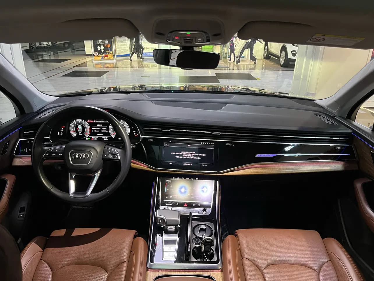 Audi Q7 2024 г. 83739 км. — фото 23