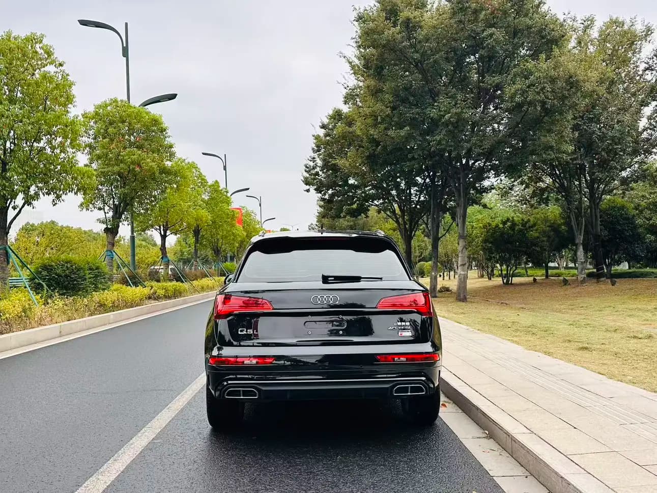 Audi Q5L 2023 г. 30069 км. — фото 5