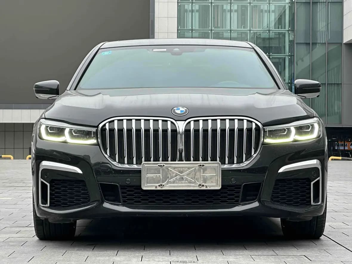 BMW 7 Series 2021 г. 78012 км. — фото 2