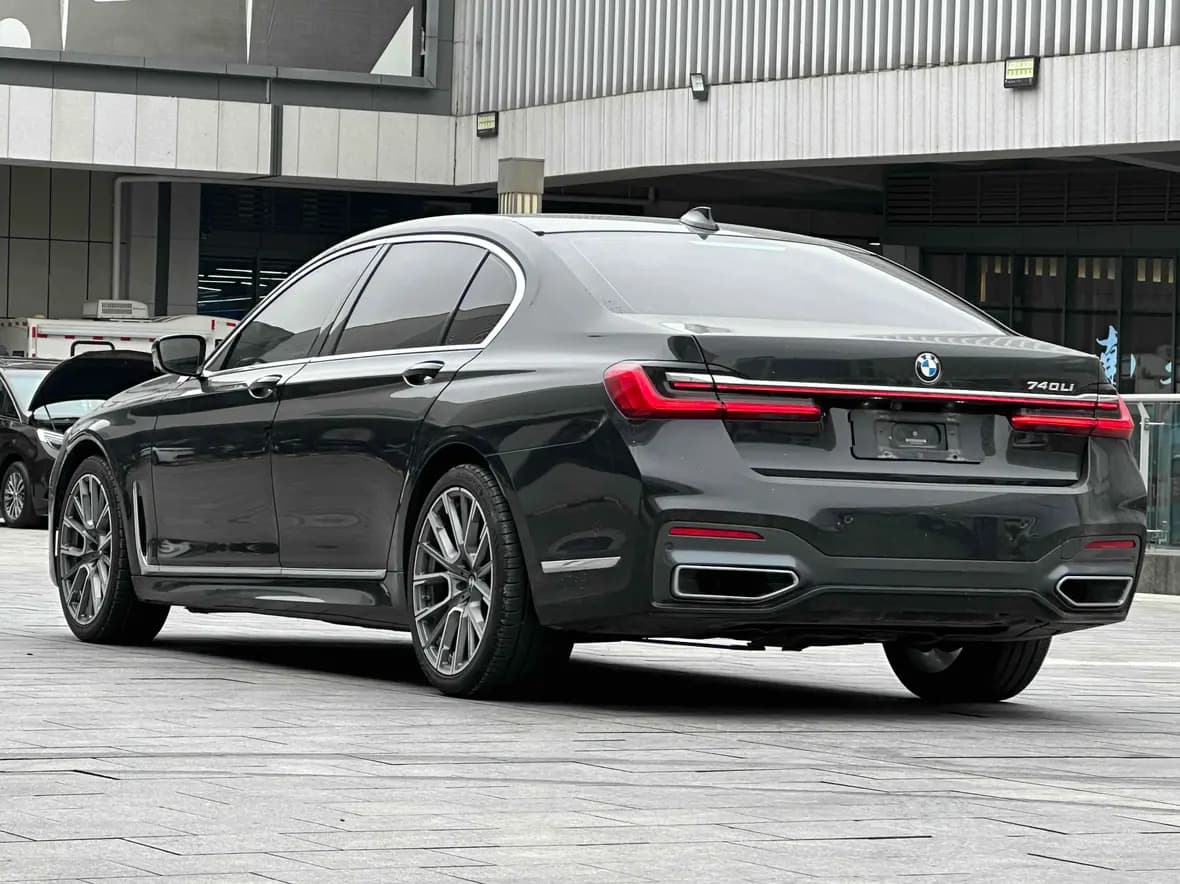 BMW 7 Series 2021 г. 78012 км. — фото 4