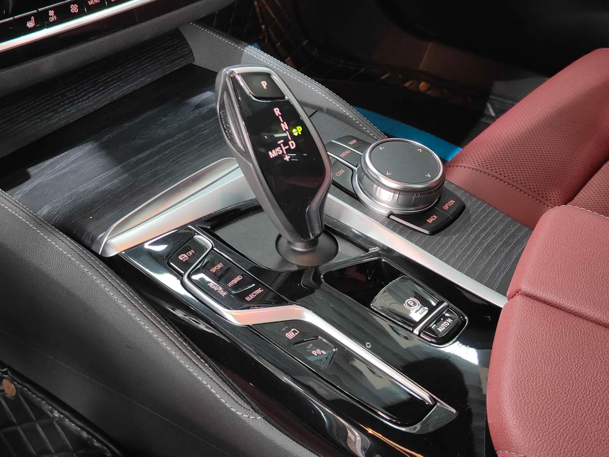 BMW 5 Series PHEV 2023 г. 37073 км. — фото 13