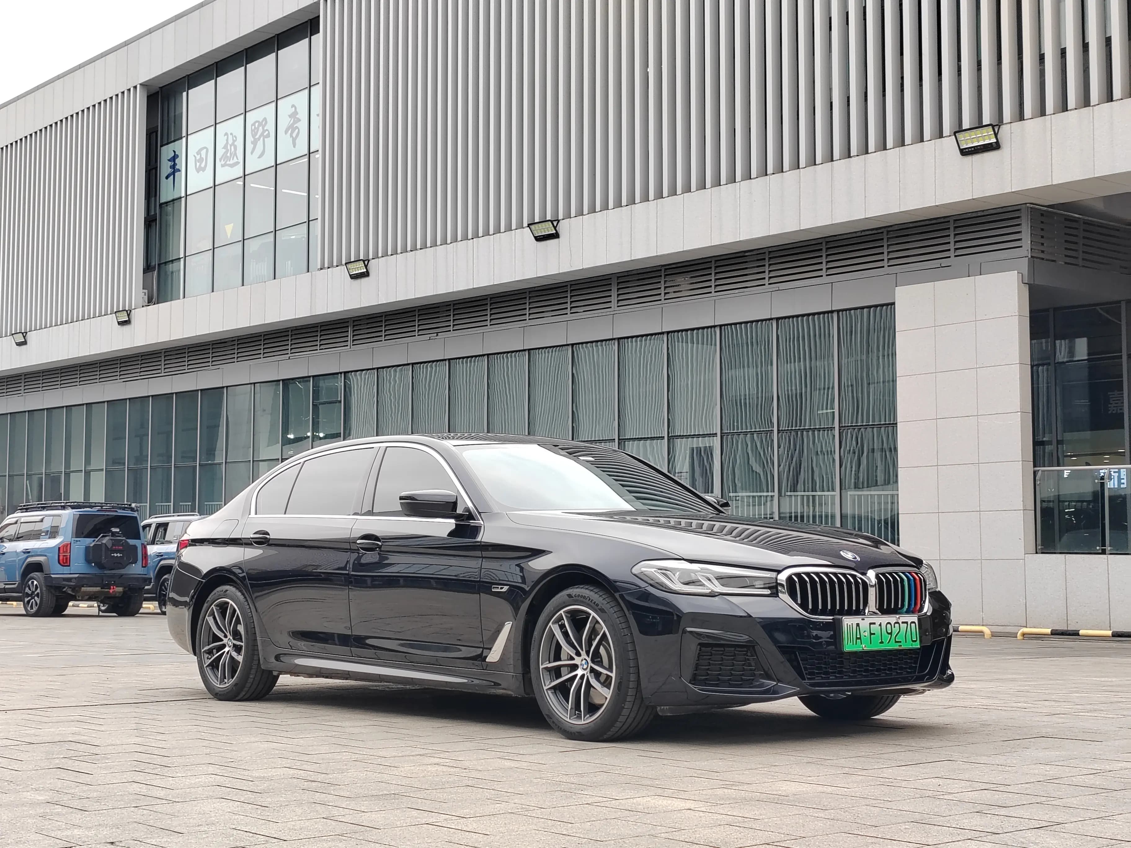 BMW 5 Series PHEV 2022 г. 63114 км. — фото 3