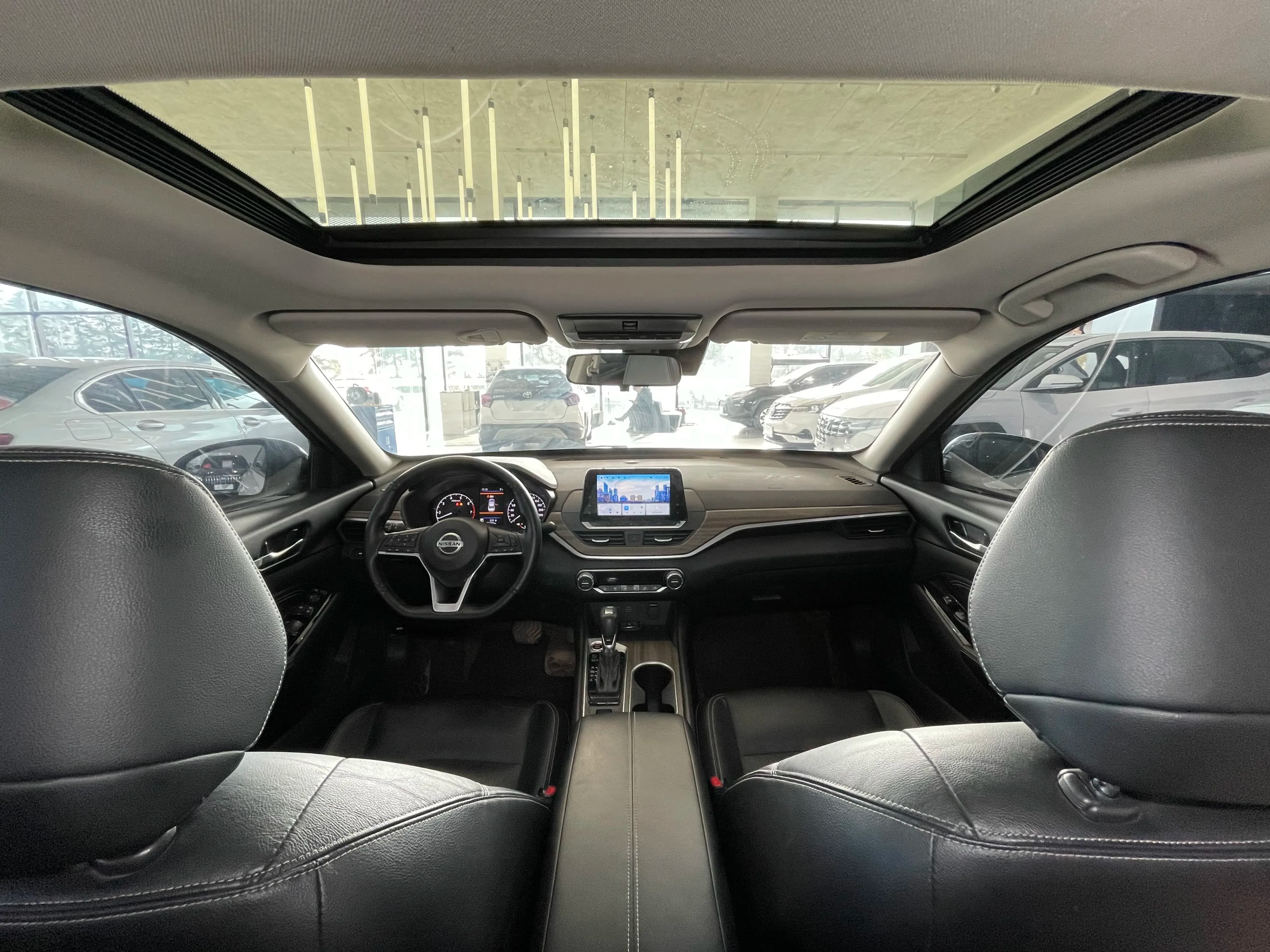 Nissan Altima 2022 г. 52051 км. — фото 11