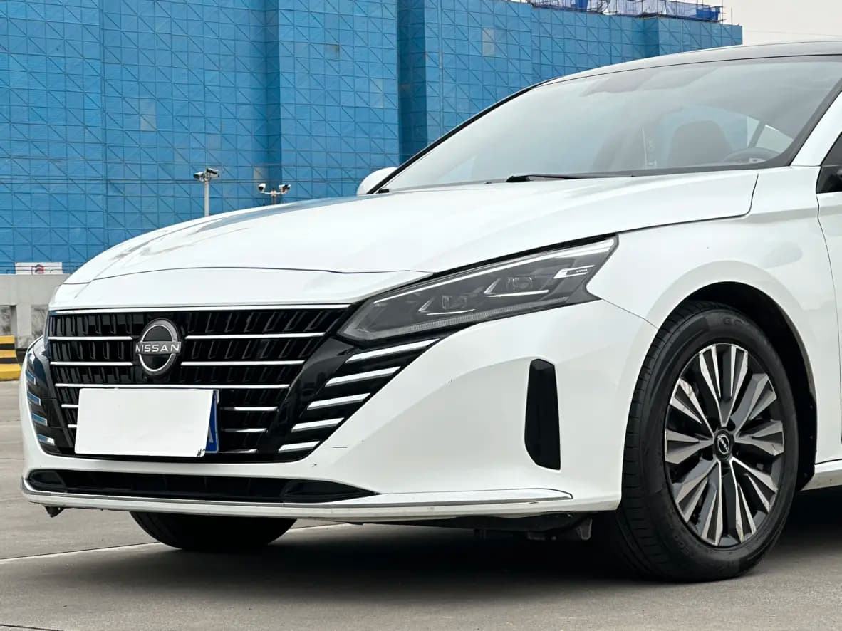 Nissan Altima 2023 г. 51053 км. — фото 11