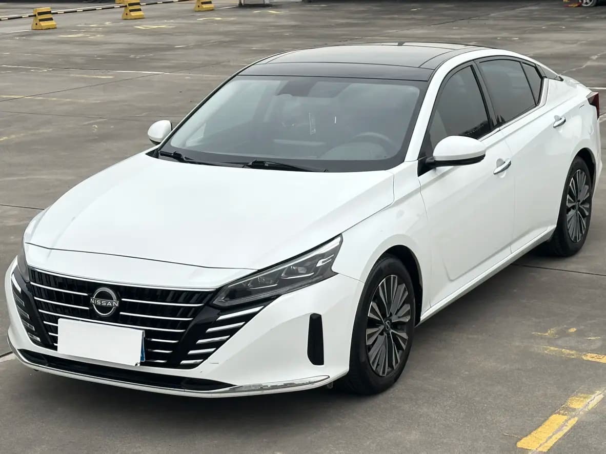 Nissan Altima 2023 г. 51053 км. — фото 9