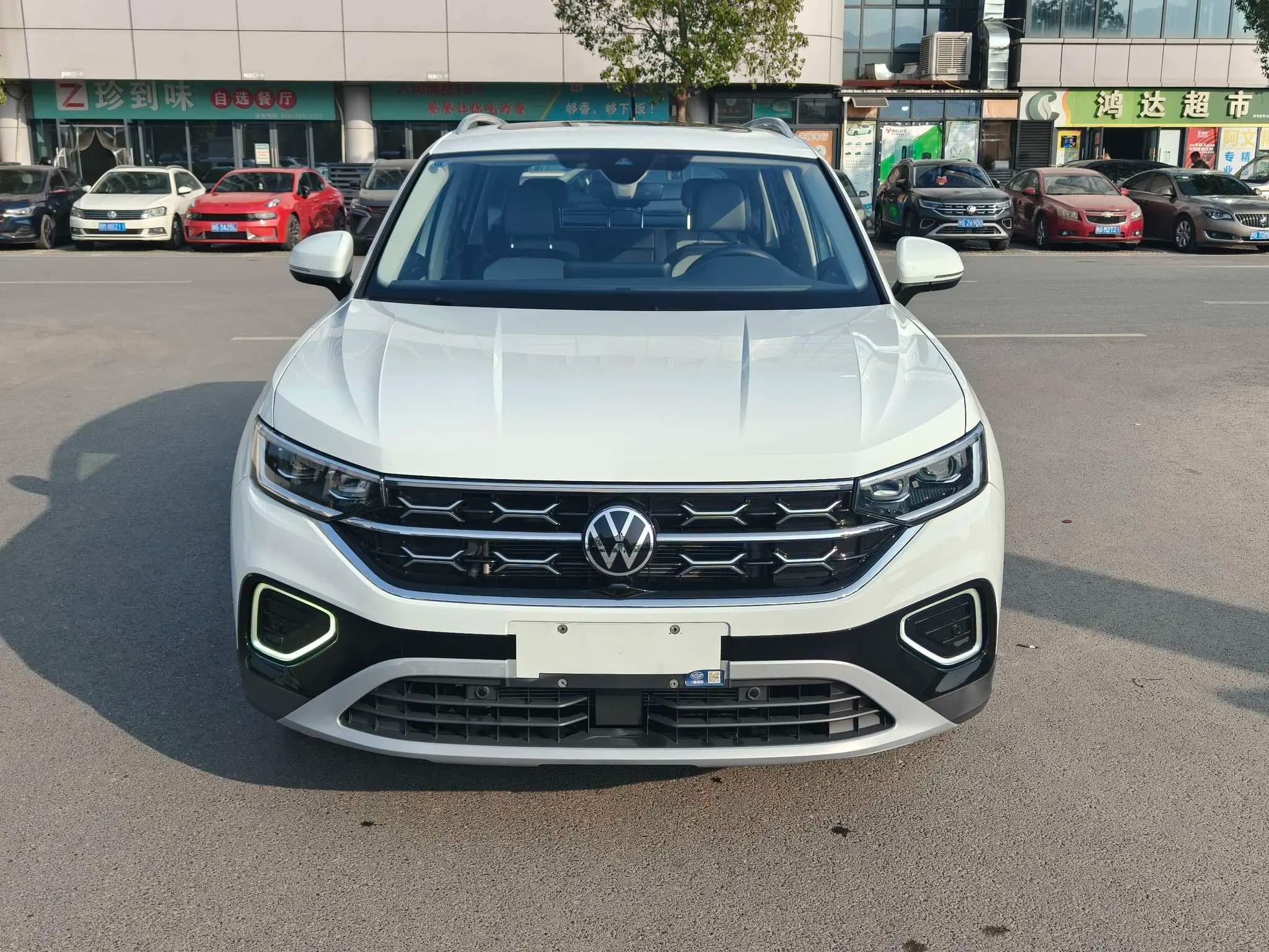 Volkswagen Tayron 2023 г. 19076 км. — фото 2