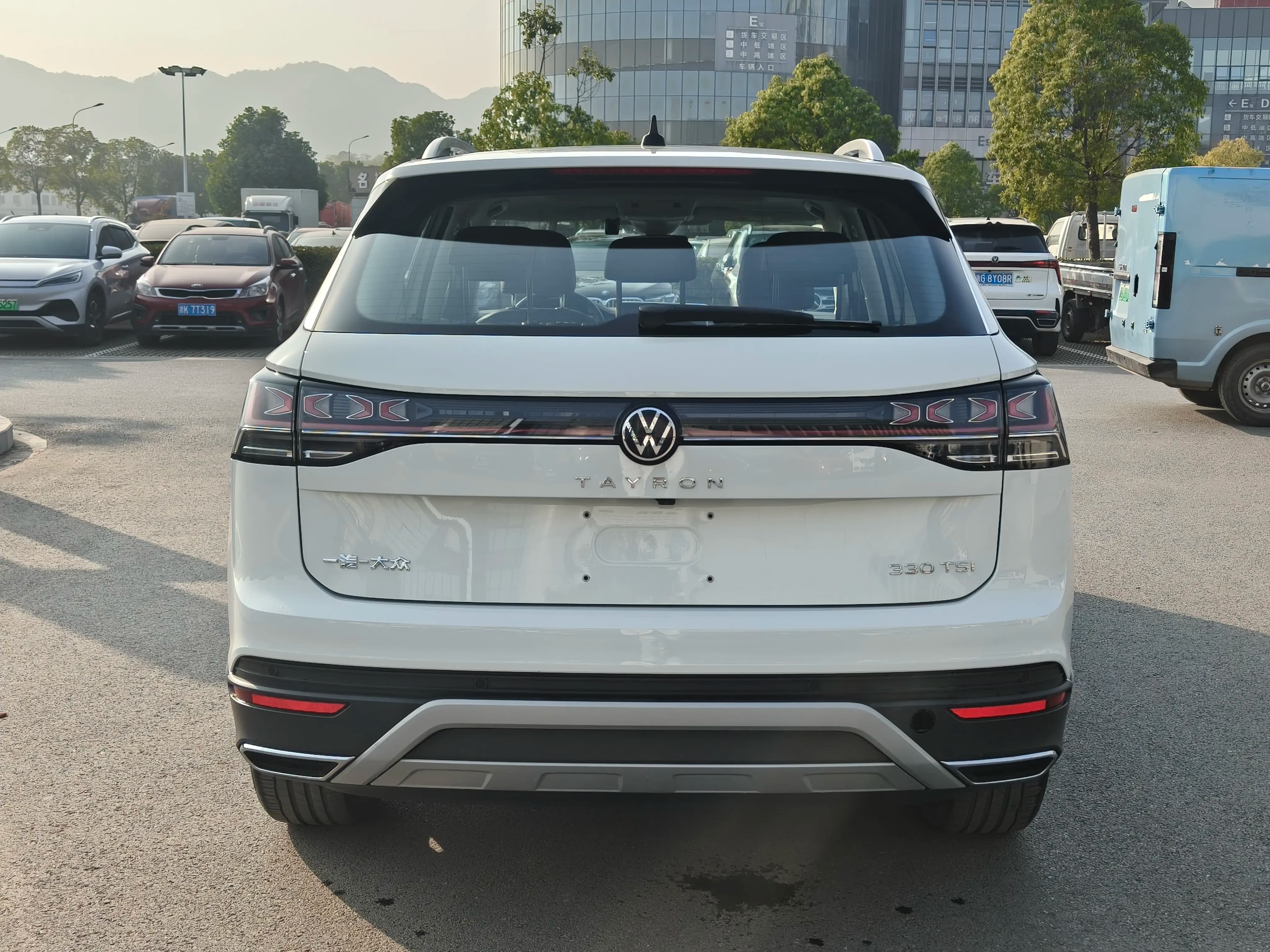 Volkswagen Tayron 2023 г. 19076 км. — фото 5