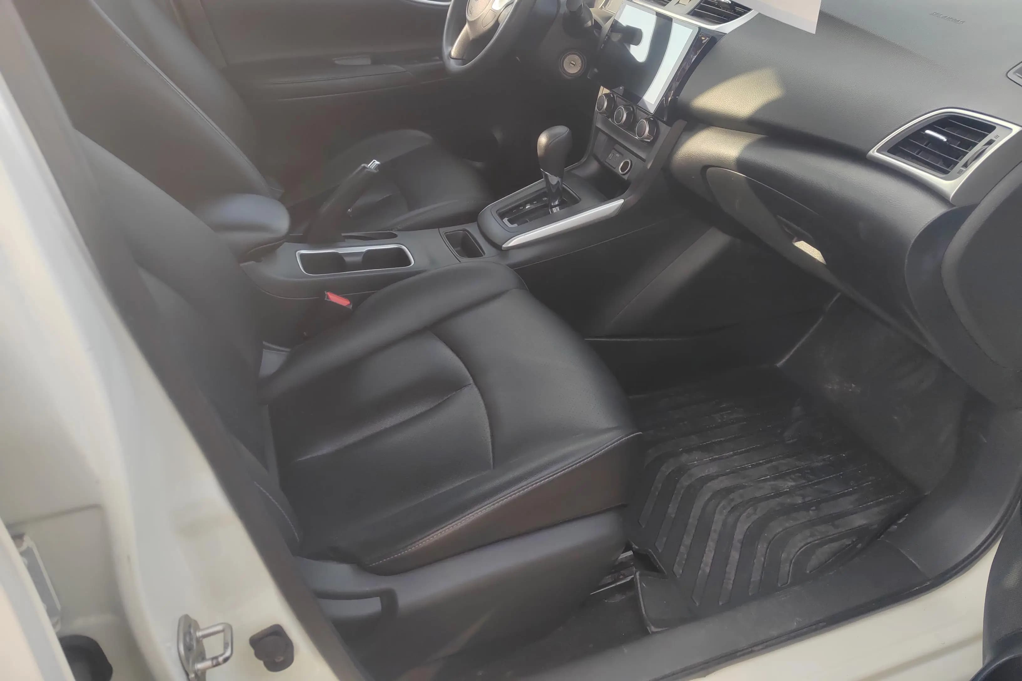 Nissan Sylphy 2021 г. 52080 км. — фото 10