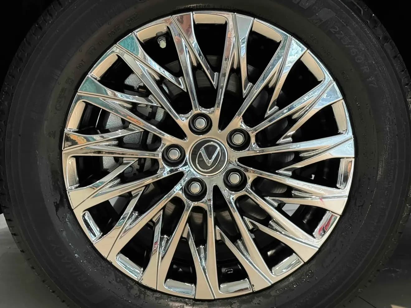 Lexus LM 2022 г. 40073 км. — фото 14