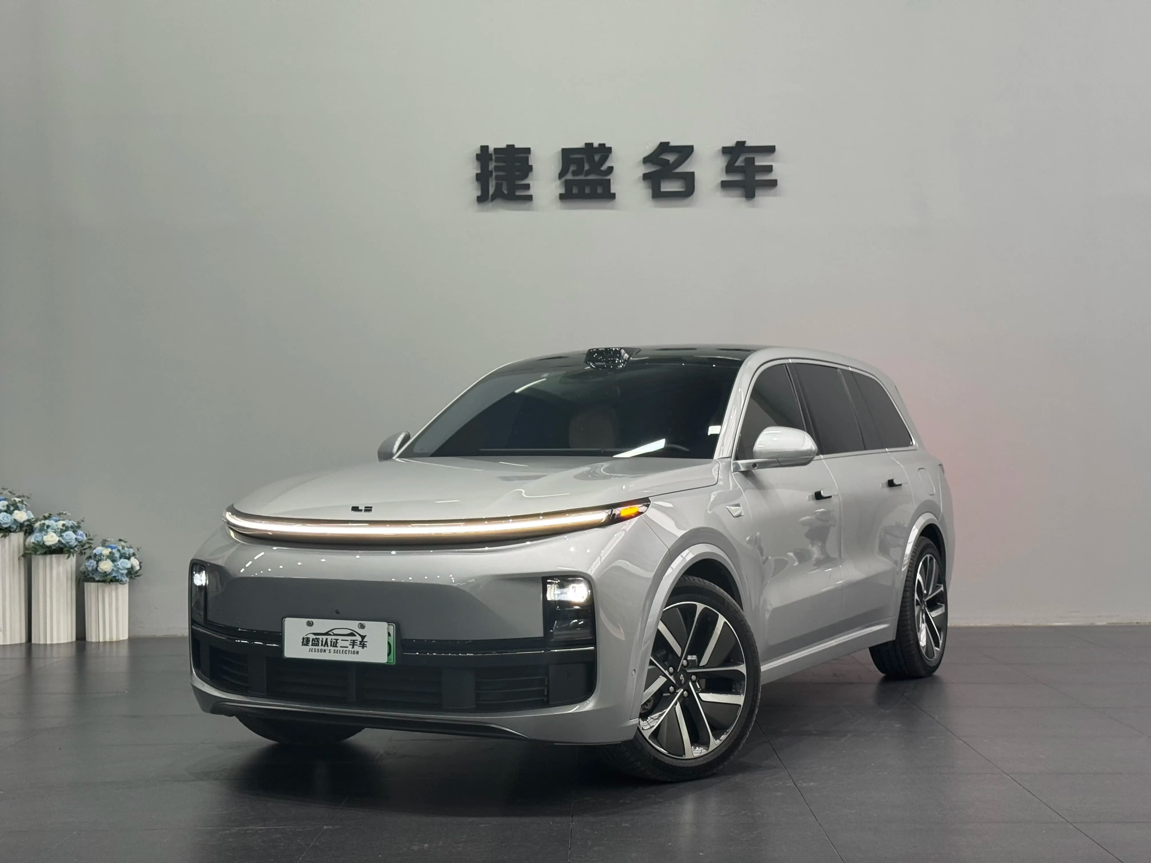 Lixiang L9 2023 г. 29064 км.