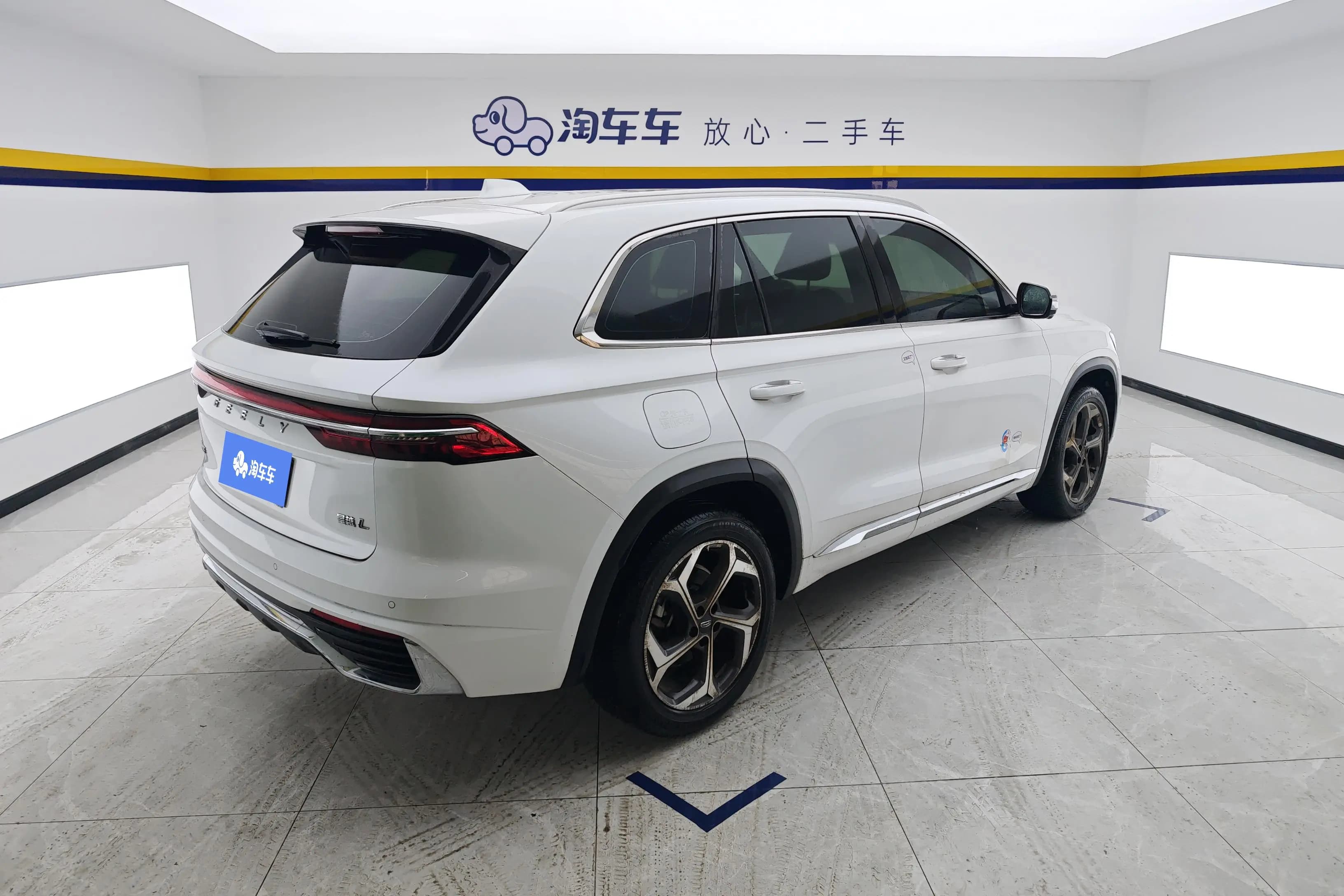 Geely Monjaro 2023 г. 31313 км. — фото 3