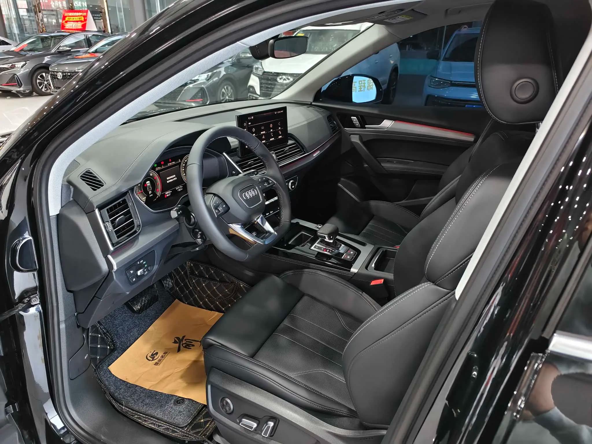Audi Q5L 2025 г. 10932 км. — фото 17