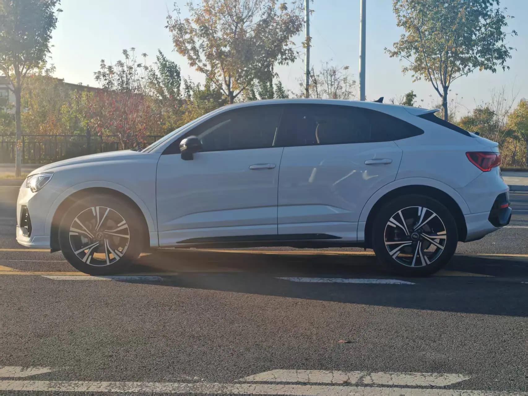 Audi Q3 Sportback 2022 г. 53015 км. — фото 4