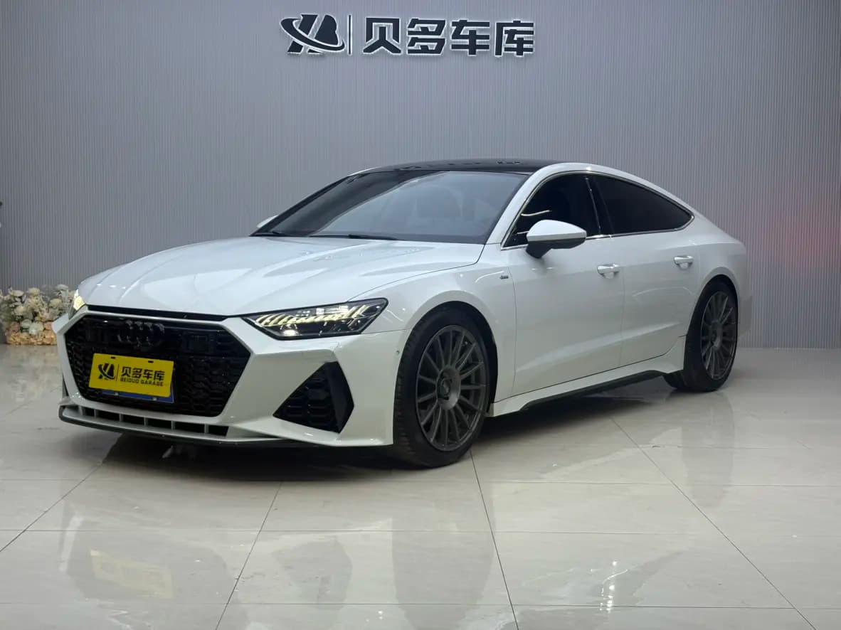 Audi A7 2021 г. 45105 км.