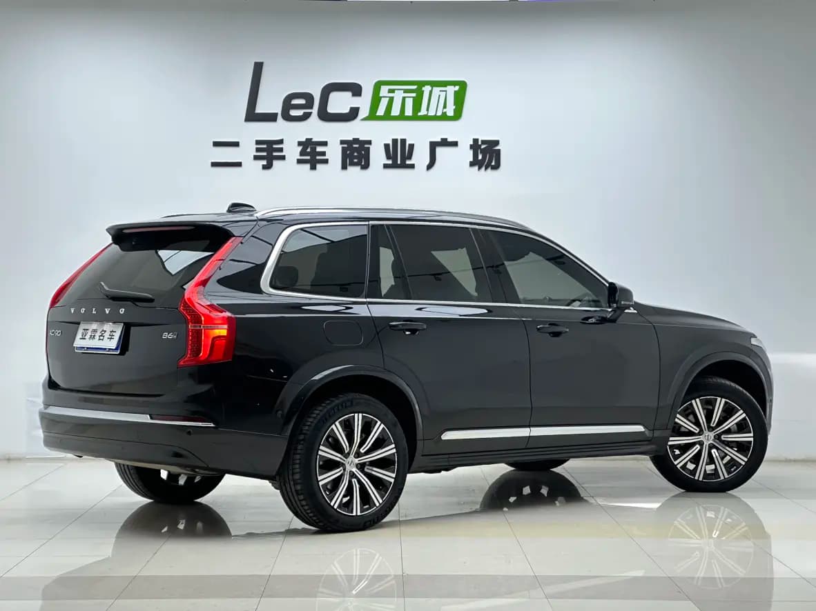 Volvo XC90 2024 г. 39080 км. — фото 4