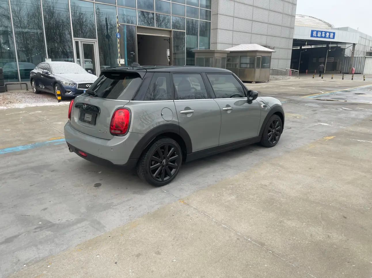MINI  2021 г. 31135 км. — фото 6