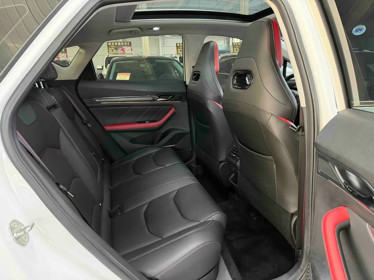 Geely Emgrand S 2022 г. 43483 км. — фото 19