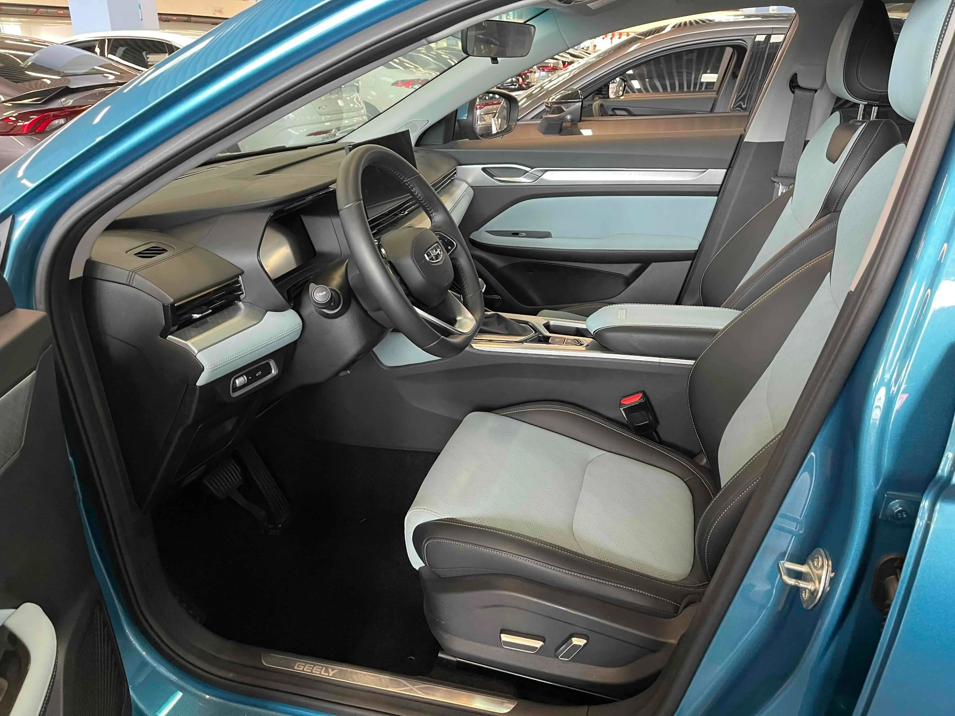 Geely Emgrand L 2022 г. 27016 км. — фото 8