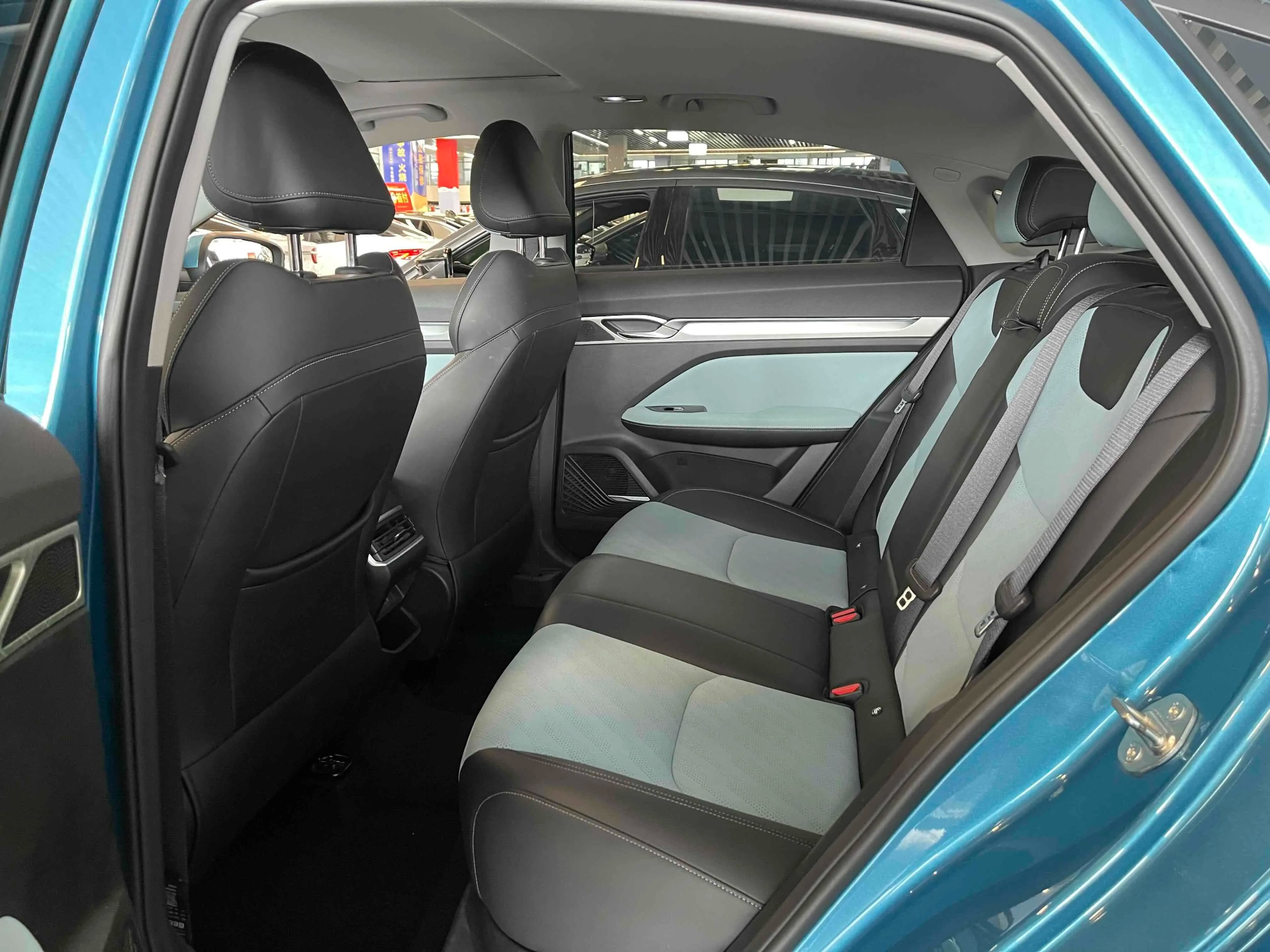 Geely Emgrand L 2022 г. 27016 км. — фото 9