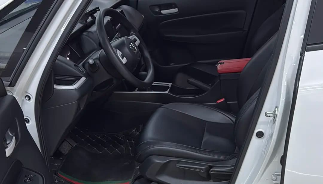 Honda Fit 2023 г. 38111 км. — фото 15