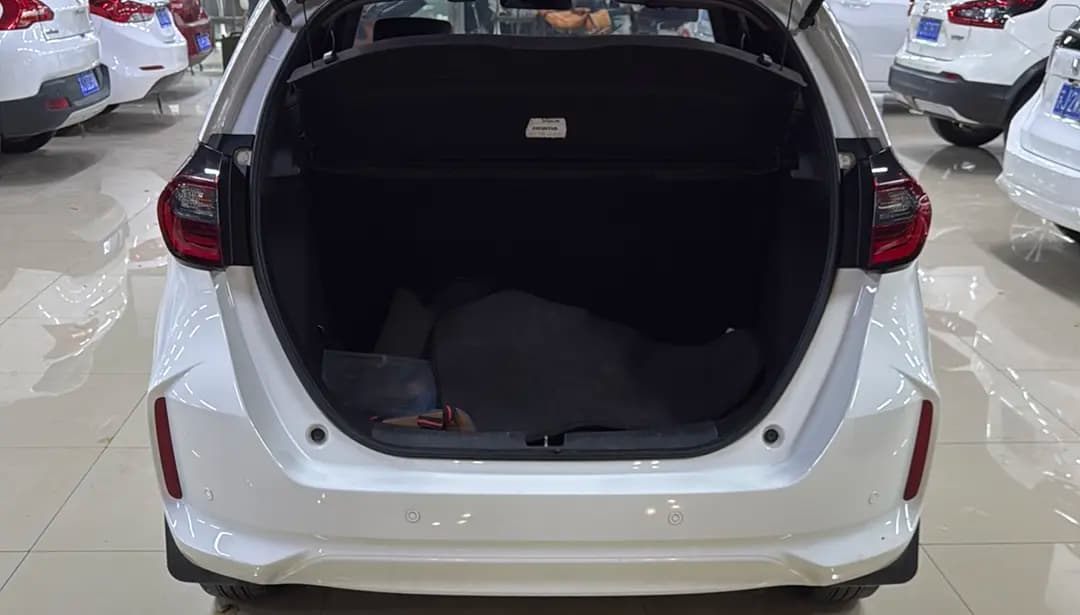 Honda Fit 2023 г. 38111 км. — фото 18