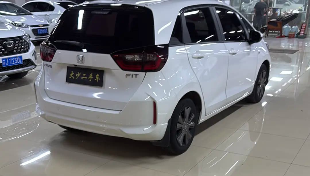 Honda Fit 2023 г. 38111 км. — фото 4