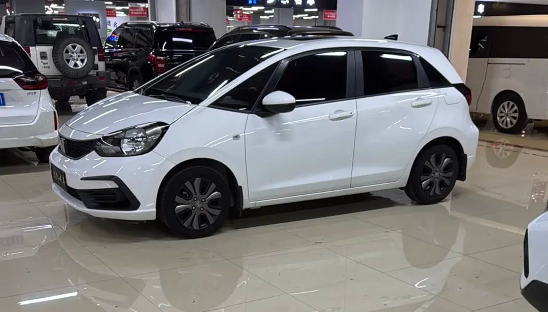 Honda Fit 2023 г. 38111 км. — фото 6